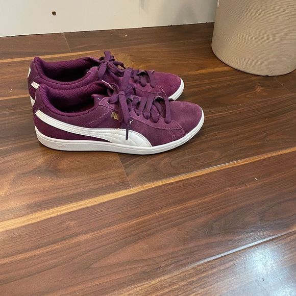 Puma Shoes - Purple Sued Puma’s
